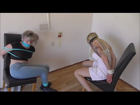 ❤️ Viciado / amarrado e amordaçado / donzela em apuros ❤️ Porno real vídeo em porno pt.doujin-sexy.ru